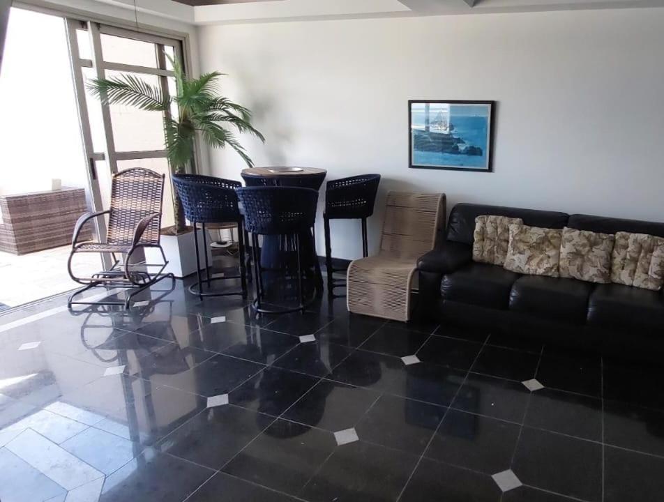Triplex Cabo Frio Apartment Екстериор снимка