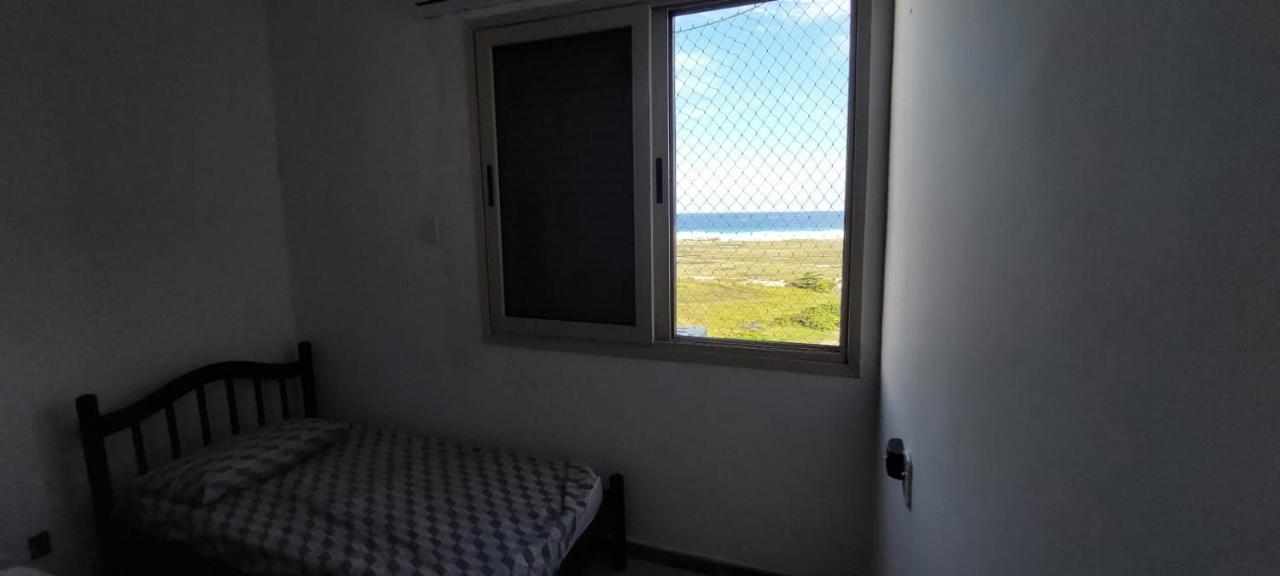Triplex Cabo Frio Apartment Екстериор снимка